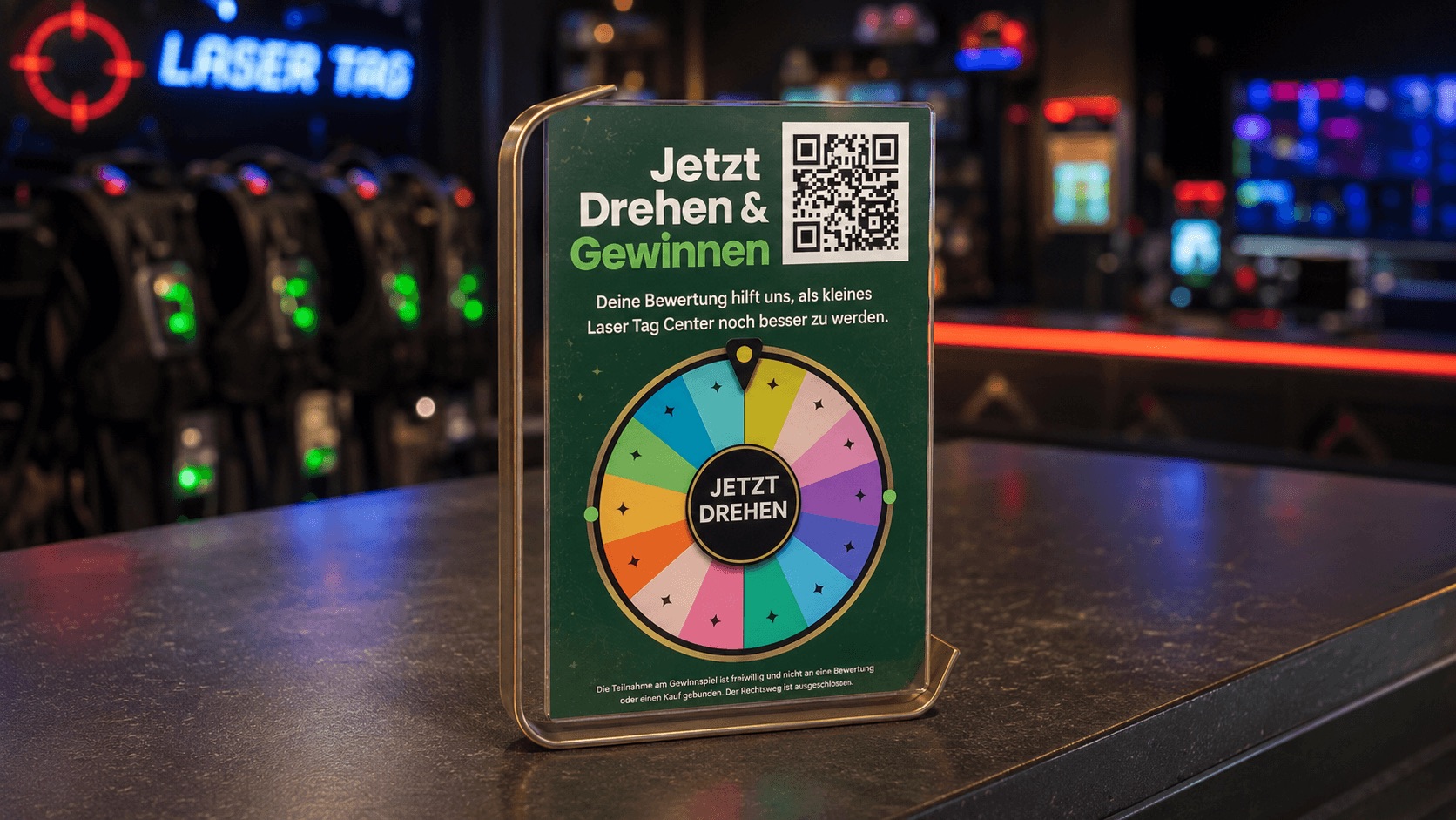 share the good QR-Aufsteller in einem Laser-Tag-Center